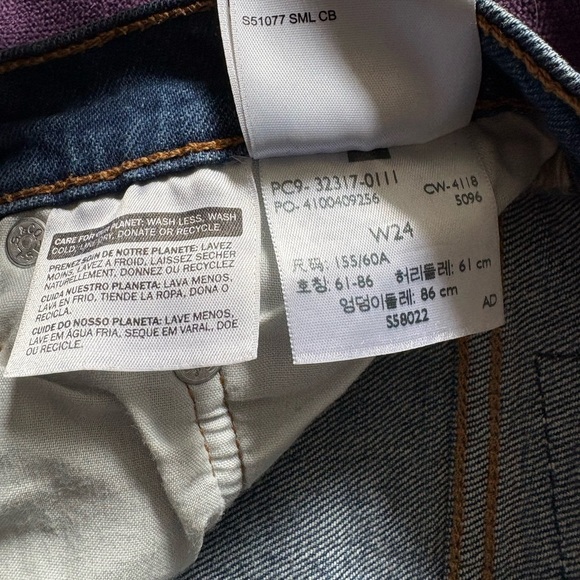 Levi's 501 High-rise Blue Jean Shorts Vintage Distressed colour size 24 - Picture 10 of 11